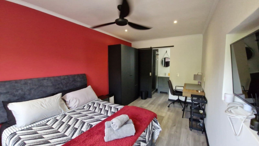 2 Bedroom Property for Sale in Crofters Valley Western Cape